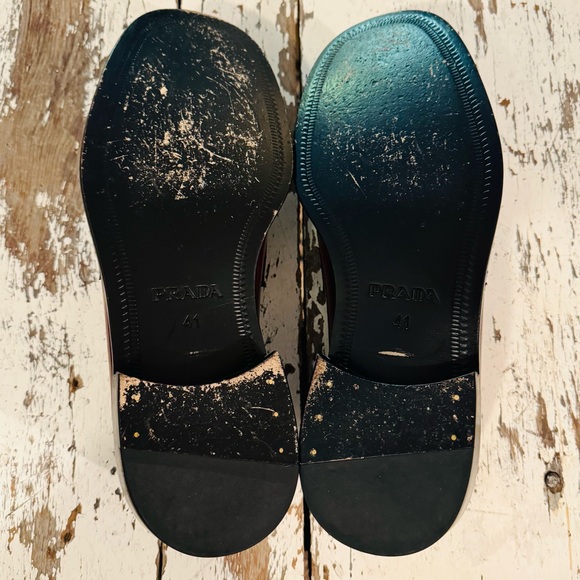 Men’s PRADA Loafers
- Prada
- Men’s 41
- Cordovan color
- Solid Leather - Picture 5 of 5